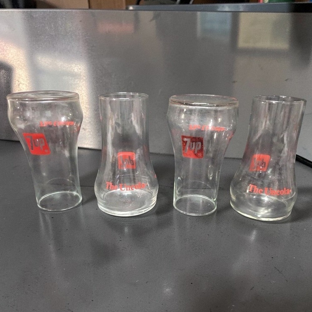 Seven Up Upside Down Bell Glasses, Set of‎ 4, Vintage Soda Tumblers, Drinkware